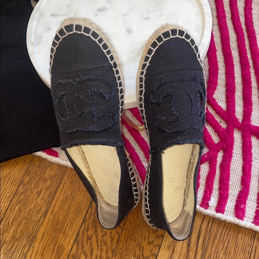 CHANEL Black Canvas Espadrilles - Picture 4 of 14